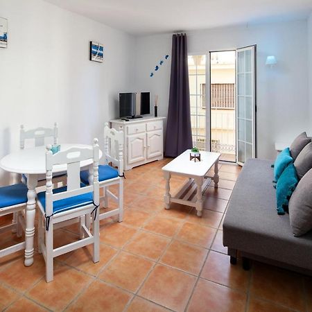 Cozy Apartment Near The Beach In La Carihuela B Торремолінос Екстер'єр фото